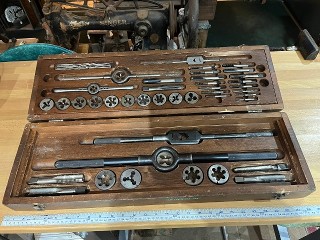 Vintage Tap & Die set Vintage Tap & Die set