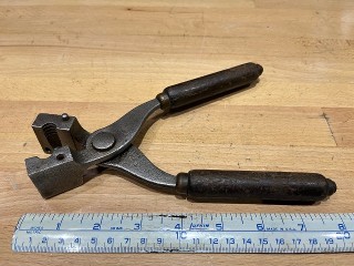 Antique Winchester 38-55 bullet mold Antique Winchester 38-55 bullet mold