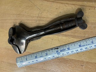 Millea's Emergency Tool, Universal Tool Co. Millea's Emergency Tool, Universal Tool Co.
