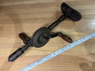Antique Millers Falls Mass. USA. Breast drill Antique Millers Falls Mass. USA. Breast drill