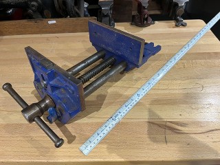 Record 52ED 7-inch Woodworking Vice with Quick Release & Dog