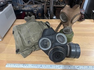 Military Vietnam war gas mask chemical biological field m17a1