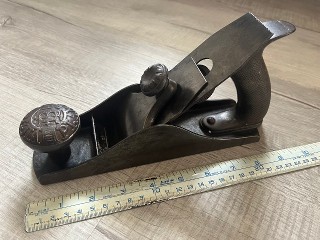 1876 Leonard Bailey's 4 Victor smooth plane with cast iron handle, blade chipper has Bailey's Dec. 12, 1876 patent dates on it.