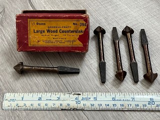Antique Goodell Pratt No. 394 wood countersinks with original box, New Old Stock. Antique Goodell Pratt No. 394 wood countersinks with original box, New Old Stock.
