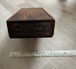Antique The James Swan Co. wood finger joint box for Swan's No. 1035 1/2 bevel edge socket butt chisels Antique The James Swan Co. wood finger joint box for Swan's No. 1035 1/2 bevel edge socket butt chisels