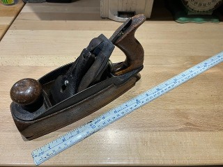 Antique Stanley 36 transitional smooth plane, with patent dates on lateral, cap iron, and on brass adjustment screw. Antique Stanley 36 transitional smooth plane, with patent dates on lateral, cap iron, and on brass adjustment screw.