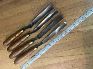 Antique set of 4 BUCK BROS. Crane Neck Offset Tang Pattern Makers Carving Gouge Chisels set, 1, 15/16, 7/8, 3/4. Antique set of 4 BUCK BROS. Crane Neck Offset Tang Pattern Makers Carving Gouge Chisels set, 1, 15/16, 7/8, 3/4.