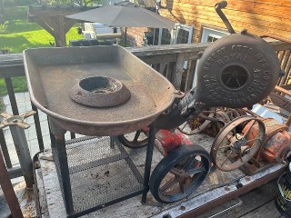 Canedy Otto Mfg. Co. Western Chief forge 34-inch x 22-inch x 30-inches high with legs, very solid and heavy forge. Canedy Otto Mfg. Co. Western Chief forge 34-inch x 22-inch x 30-inches high with legs, very solid and heavy forge.