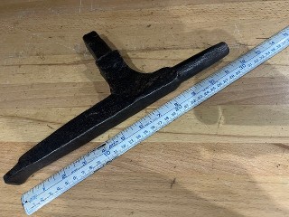 11 3/4 T-Bickern Anvil, weighs about 4 lbs, for a 7/8 hardie hole 11 3/4 T-Bickern Anvil, weighs about 4 lbs, for a 7/8 hardie hole