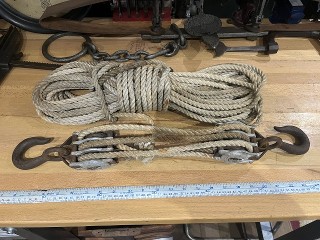 Triple aluminum block and tackle 3 sheave pulleys with 100-foot 3/8 rope, 